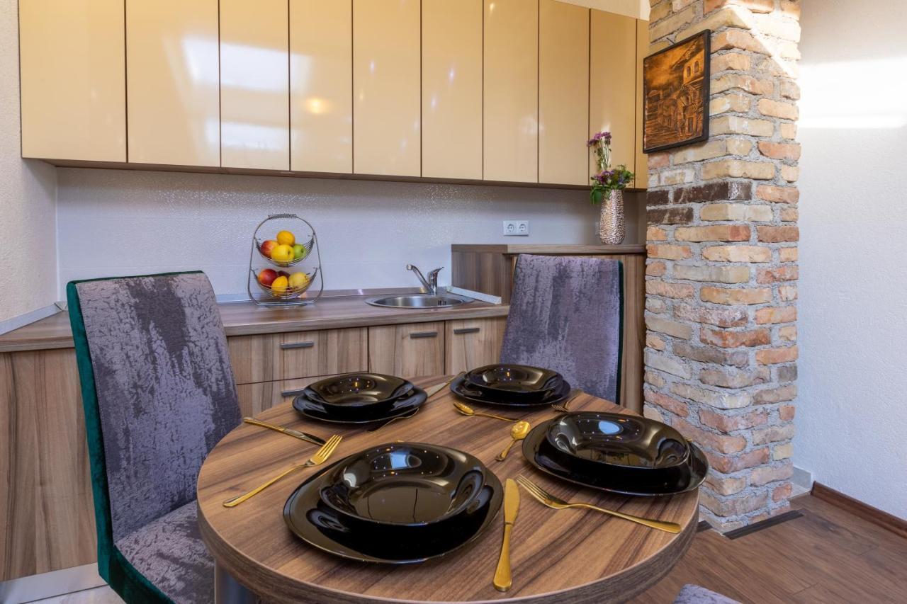 Old City Apartments Сараево Экстерьер фото
